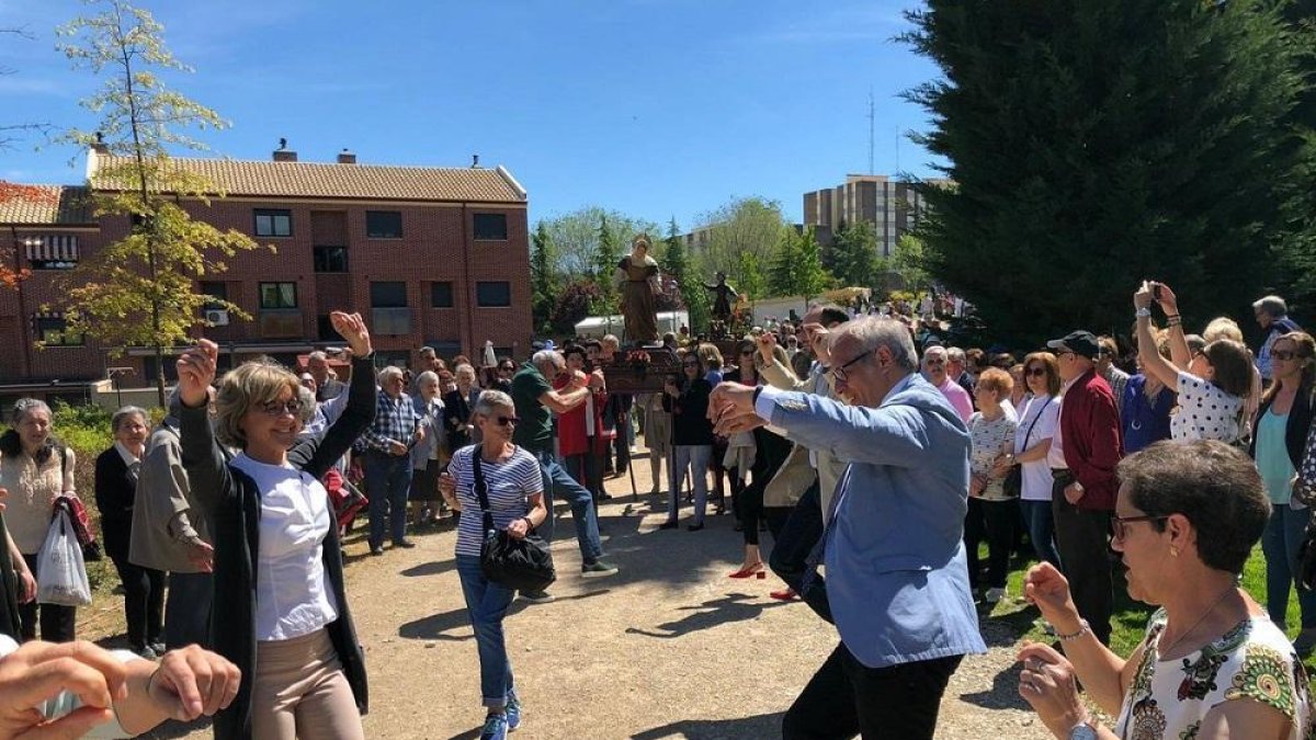 -TWITTER ISABEL GARCÍA TEJERINA