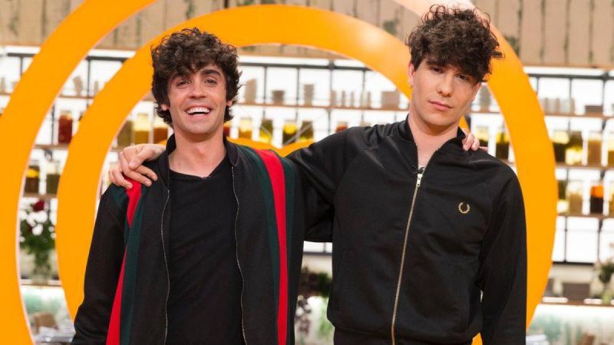 Los Javis en las cocinas de Masterchef Celebrity.-RTVE