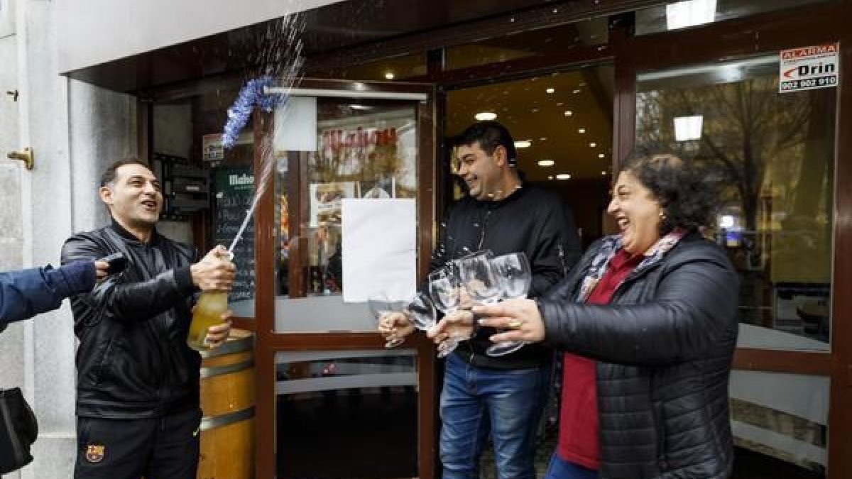 Un quinto Premio agraciado en la Administración Nº 4 de Segovia, localizada en la Calle de José Zorrilla 42.-ICAL