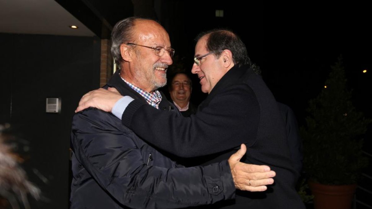 León de la Riva junto a Juan Vicente Herrera hace unos días en un acto en Valladolid del PP-Ical