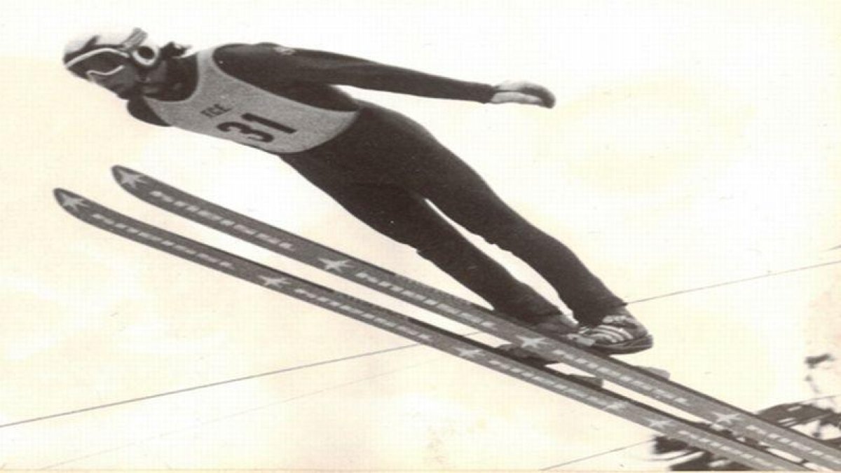 Primer salto de Ángel Joaniquet en los JJOO de Sarajevo de 1984.-