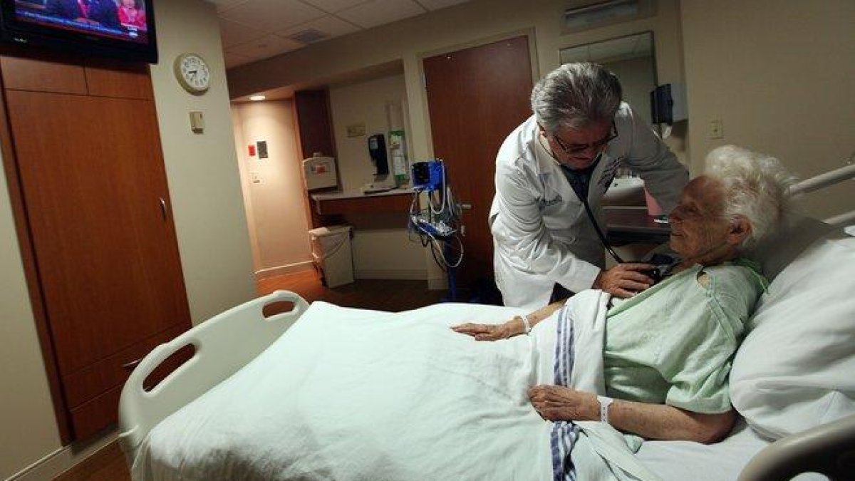 La batalla legal por Obamacare deja en el limbo la cobertura médica de unos 20 millones de estadounidenses.-GETTY IMAGES