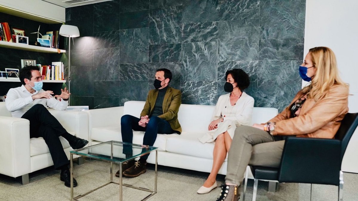 Teodoro García Egea, Conrado Íscar, Mercedes Cantalapiedra y Ana Beltrán. / E.M.