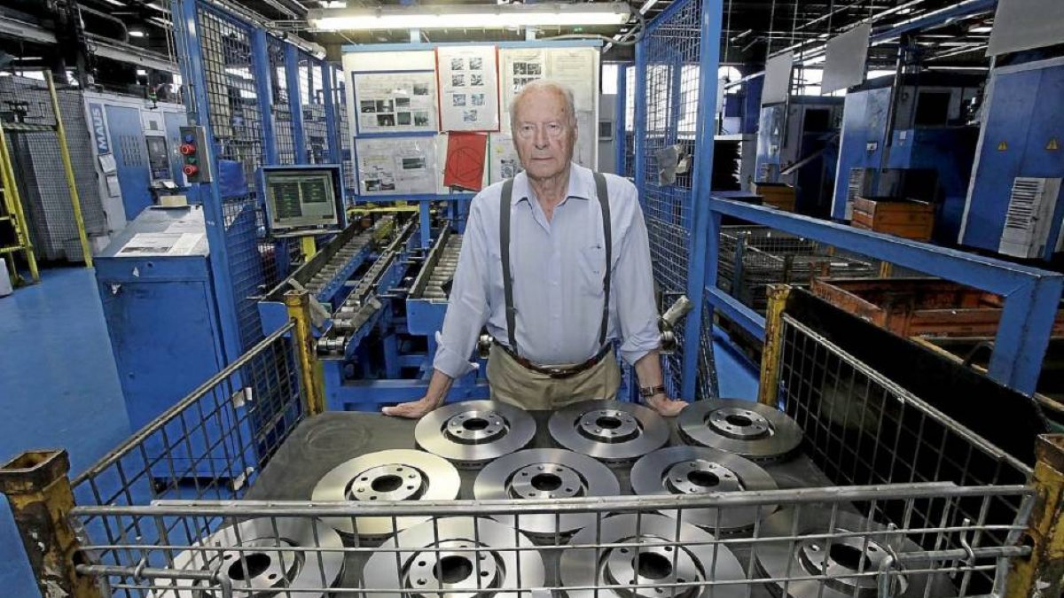 Vicente Garido Capa, ayer en el interior de la fábrica de Frenos y Conjuntos.-Pablo Requejo