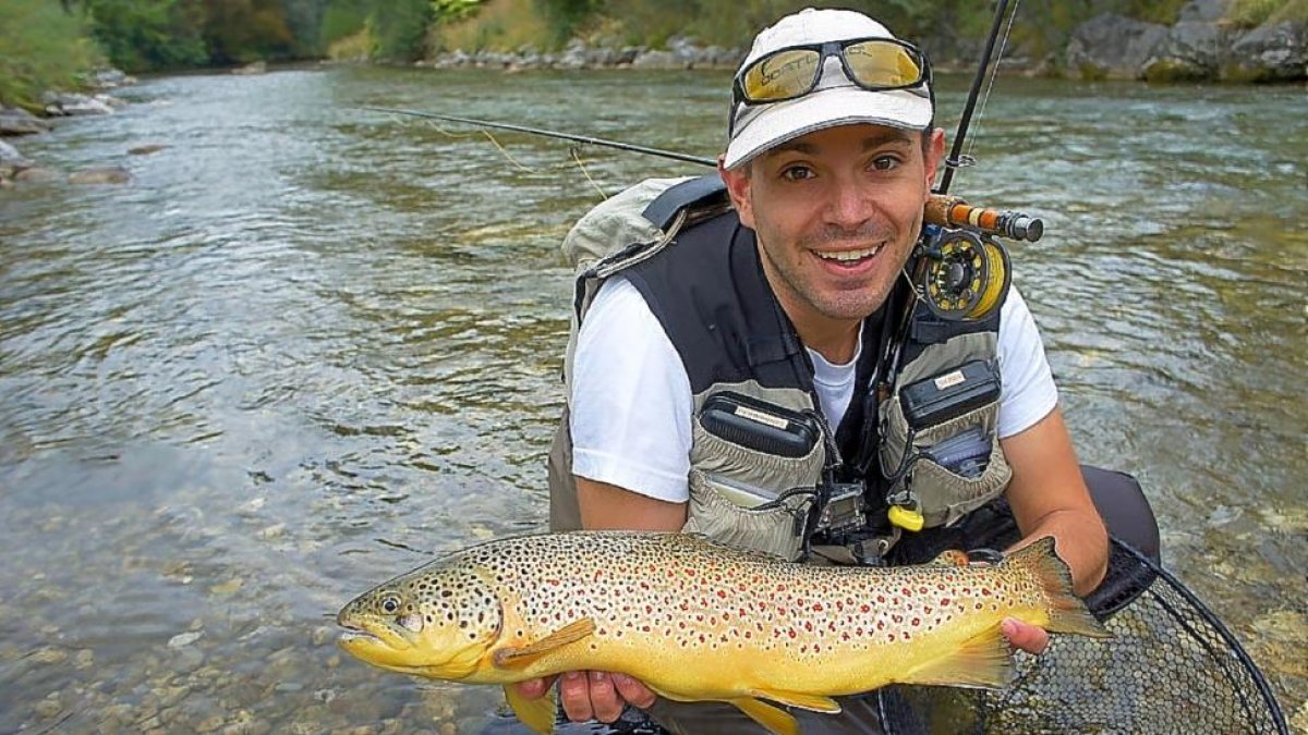 Fernando Lara, nuevo campeón de España de salmónidos mosca-L. FUENTE