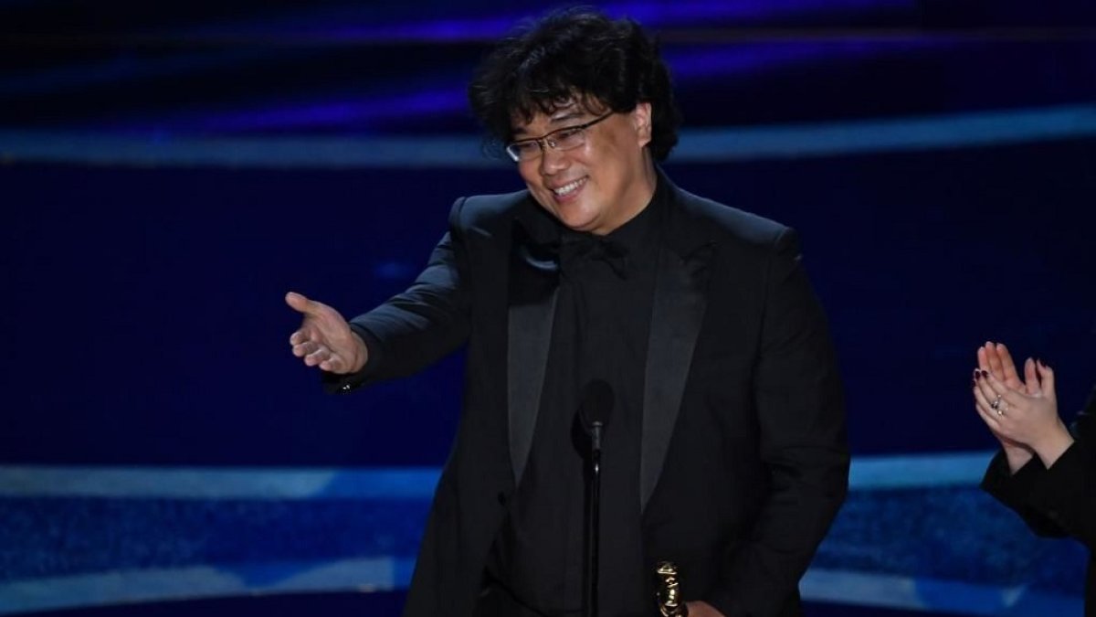 Bong Joon Ho recibe el Oscar. | E.M.