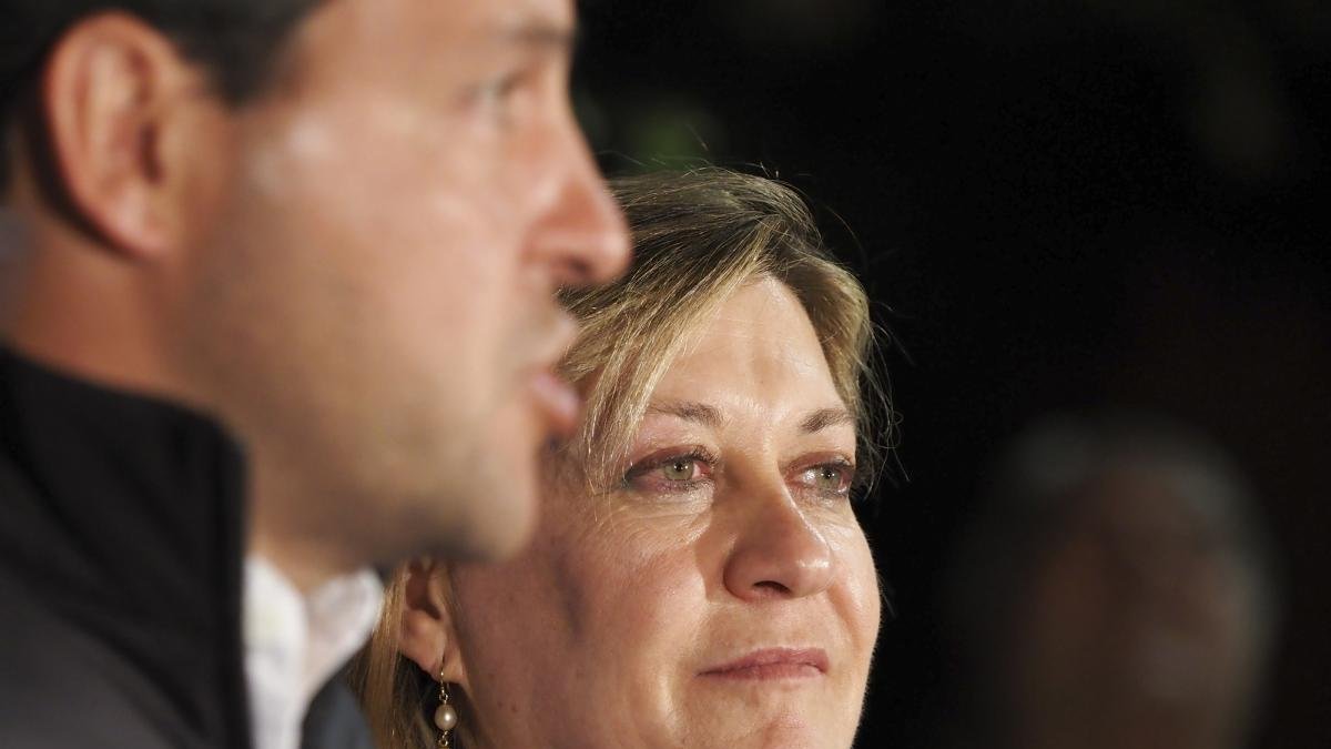 Pilar del Olmo, en el seguimiento de la jornada electoral en la noche de ayer.-MIGUEL Á NGEL SANTOS / PHOTOGENIC