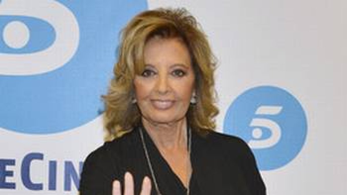 La presentadora de Tele 5 María Teresa Campos.-Foto: MEDIASET / CARLOS SERRANO