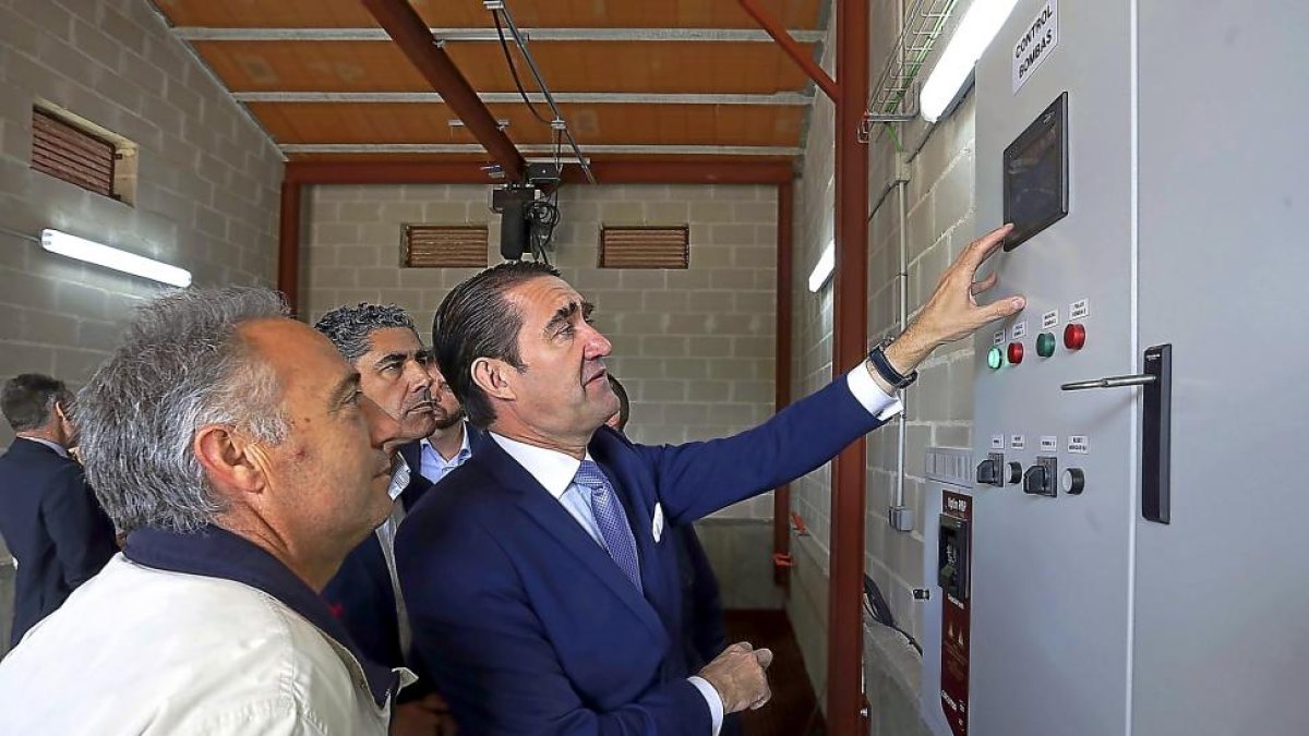 Juan Carlos Suárez-Quiñones visita las nuevas instalaciones.-ICAL