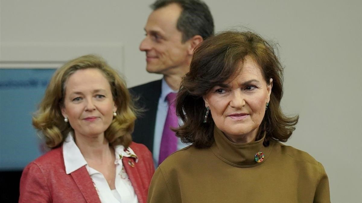 Carmen Calvo, Nadia Calviño y Pedro Duque en la rueda de prensa posterior al Consejo de Ministros.-JOSE LUIS ROCA