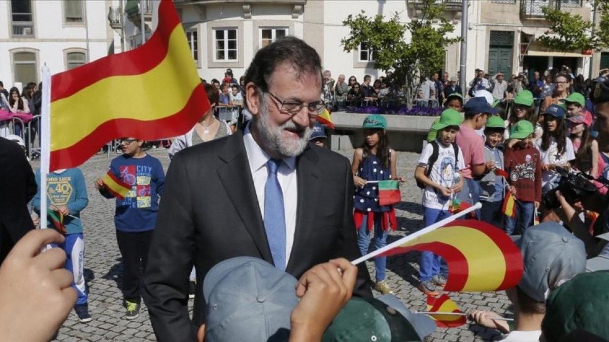 Mariano Rajoy, este martes en Vila Real (Portugal).-LAVANDEIRA JR.