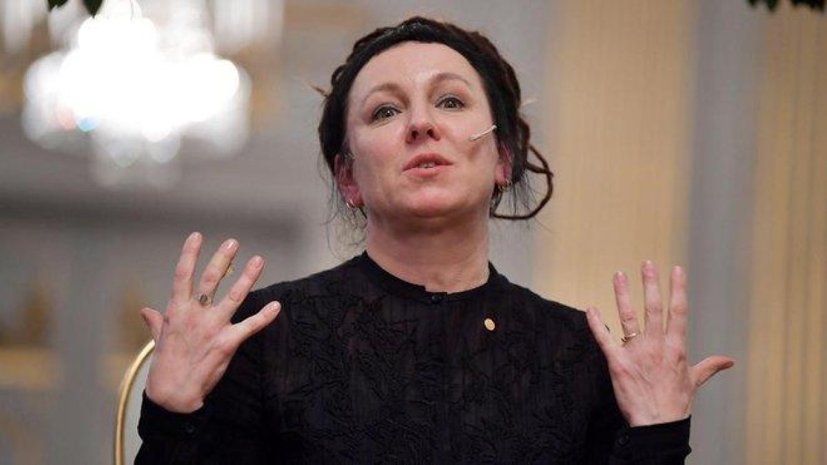 La premio Nobel Olga Tokarczuk, este sábado en Estocolmo.-EFE EPA / ANDERS WIKLUND
