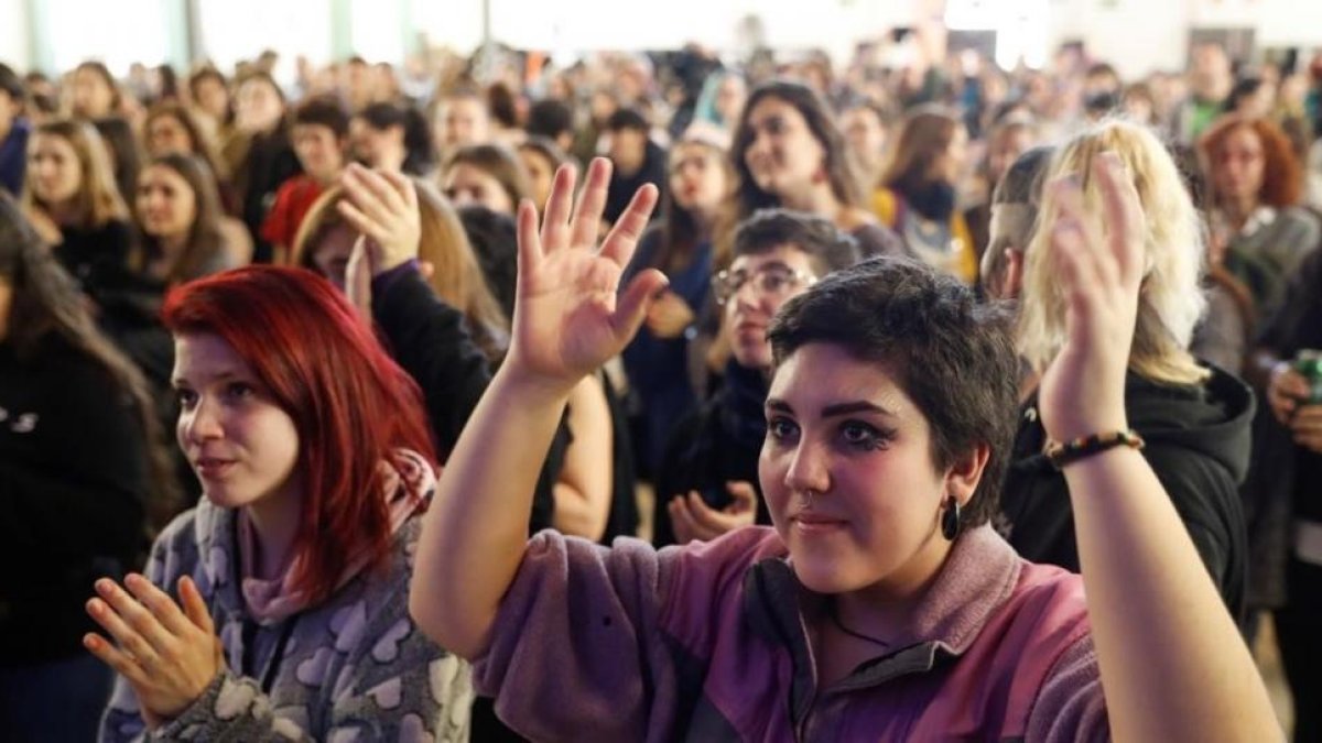 Acto feminista en apoyo a la huelga del 8-M-EMILIO NARANJO (EFE)