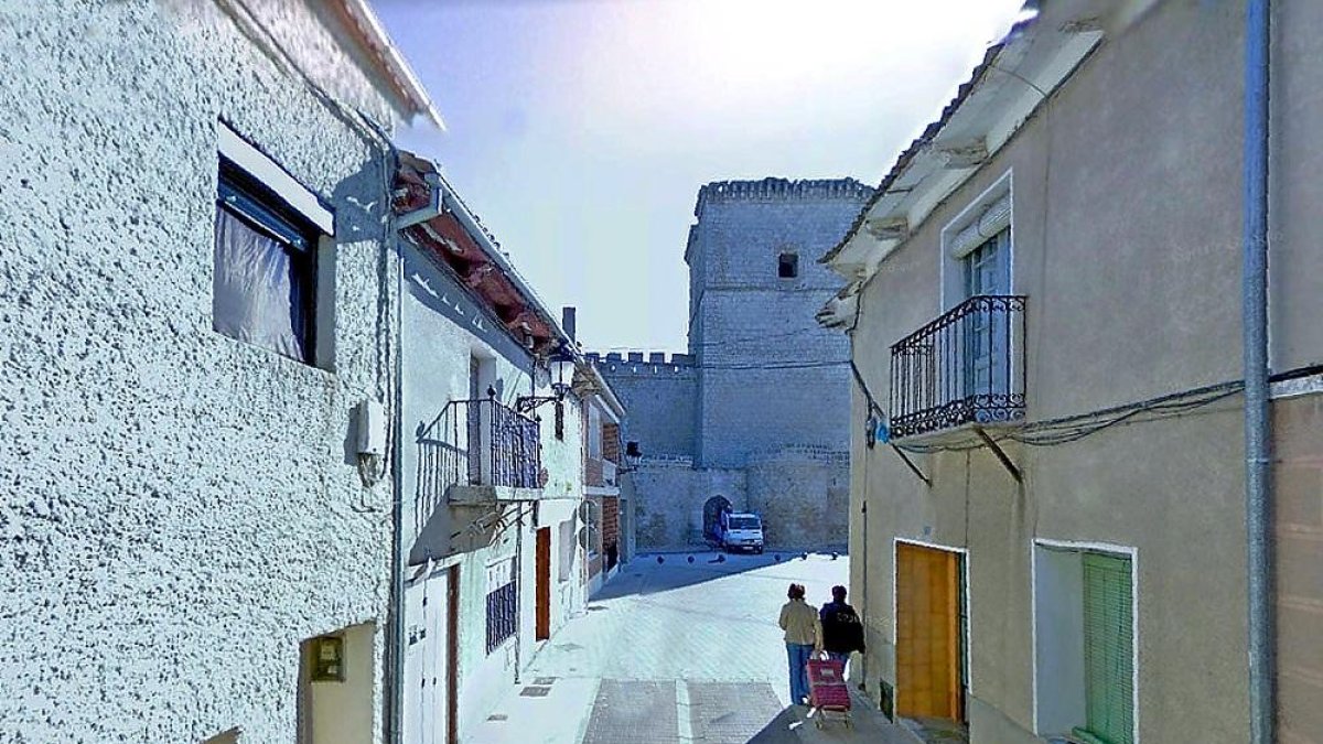 Calle Pío del Río Hortega de Portillo, una de las incluidas en el nuevo plan urbanístico de la localidad.-GGL SW
