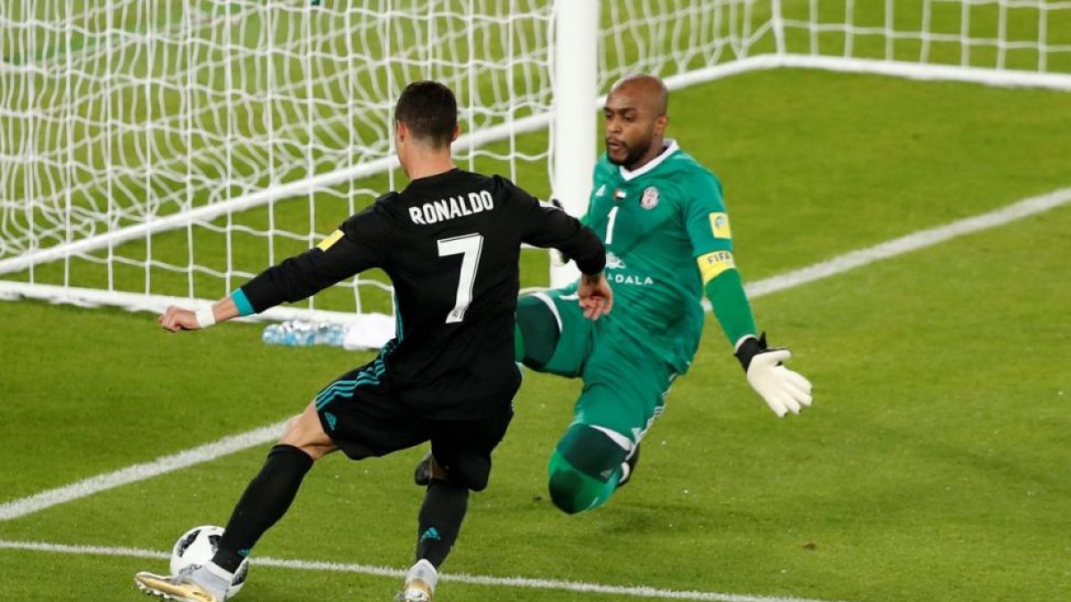 Cristiano Ronaldo, en el partido frente al Al Jazira del Mundial de Clubs.-/ AMR ABDALLAH DALSH (REUTERS)