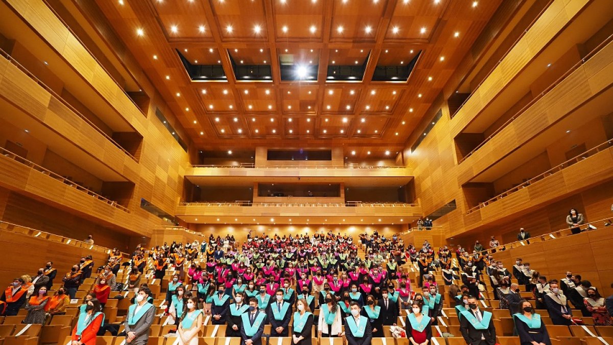 Graduación de las promociones 2019 y 2020 de la UEMC. - EM