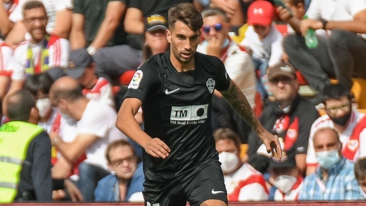 Josema, segundo refuerzo en el mercado invernal, en un partido en Elche. / E.M.