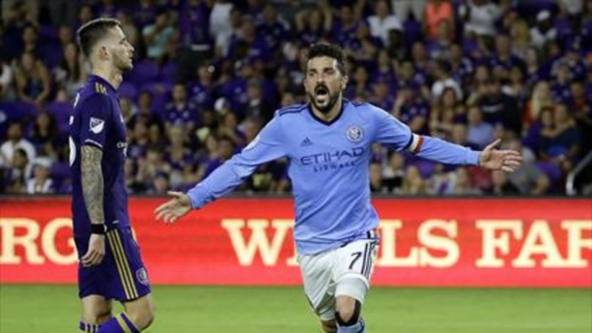 David Villa celebra un gol a Orlando City en la liga estadounidense.-AP