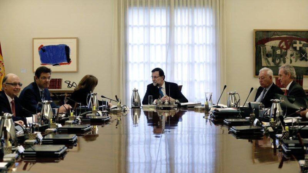 Mariano Rajoy, durante la reunión del Consejo de Ministros.-Foto: JUAN MANUEL PRATS