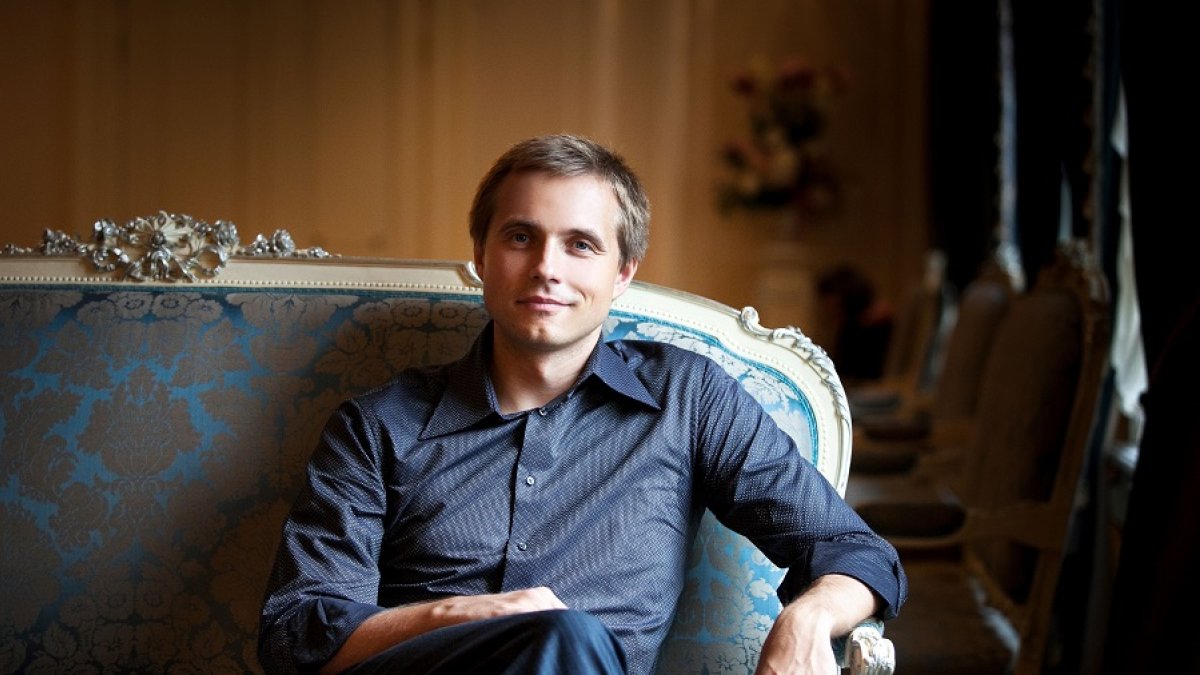 Vasily Petrenko. | TARLOVA