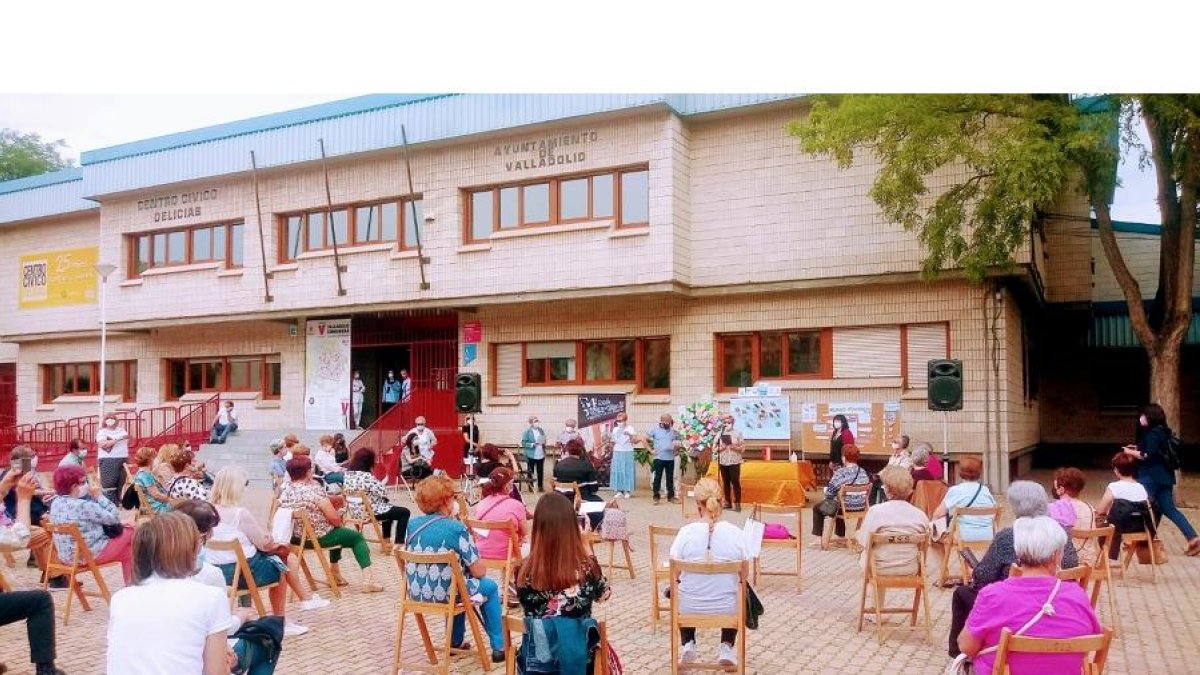 Imagen de un club de lectura de Valladolid. | E. M.
