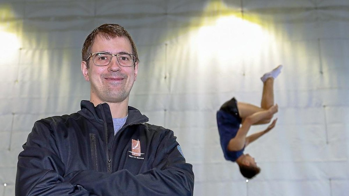 El juez internacional de Trampolín, Miguel Vicente.-J. M. L.
