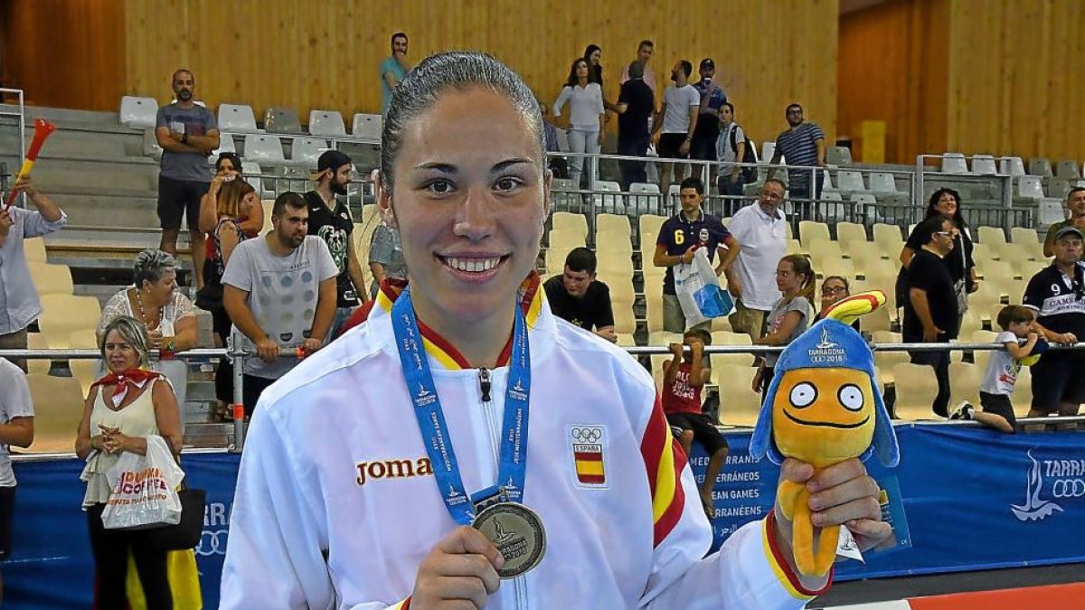 María O’Mullony, con su medalla de oro.-VALENTÍN G. GARIBAY