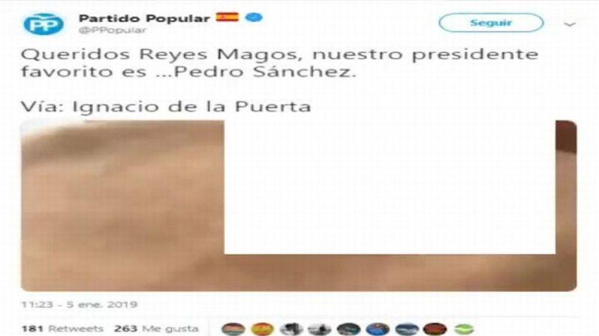 Vídeo de la cuenta oficial del PP en Twitter en el que un niño pide a los Reyes Magos la desparición de Pedro Sánchez.-EL PERIÓDICO