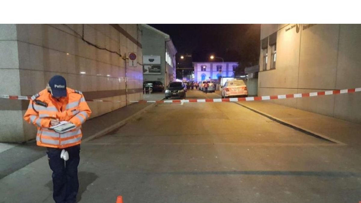 Zona acordonada tras el tiroteo en Zurich.-