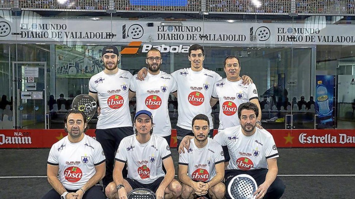 La plantilla del Pádeld10Z A de Primera categoría ha sumado dos victorias en dos encuentros.-PABLO REQUEJO