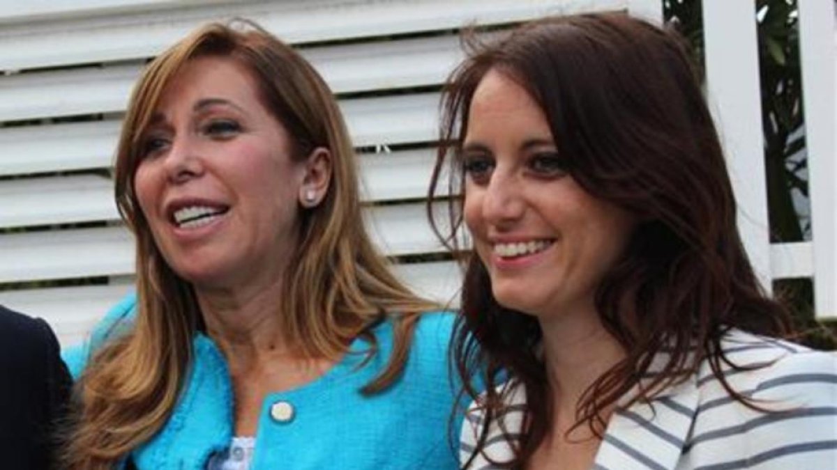 Alicia Sánchez-Camacho y Andrea Levy.-
