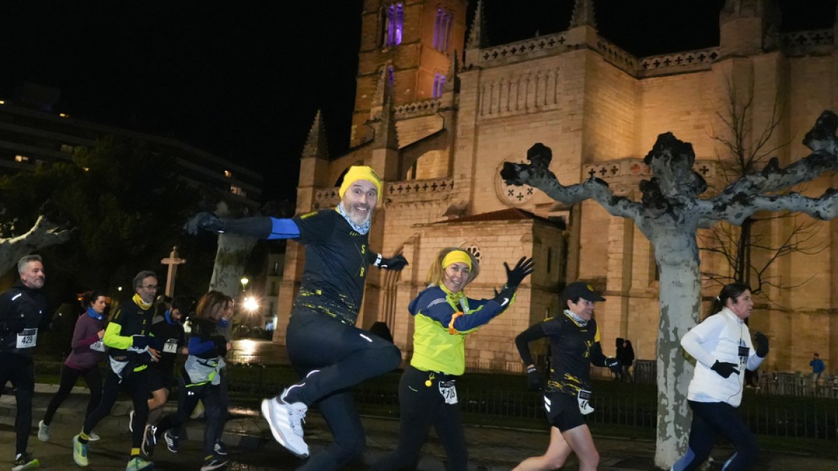 JUAN MIGUEL LOSTAU. 02/03/2024. VALLADOLID. COMUNIDAD DE CASTILLA Y LEÓN. CARRERA POPULAR NOCTURNA RÍOS DE LUZ