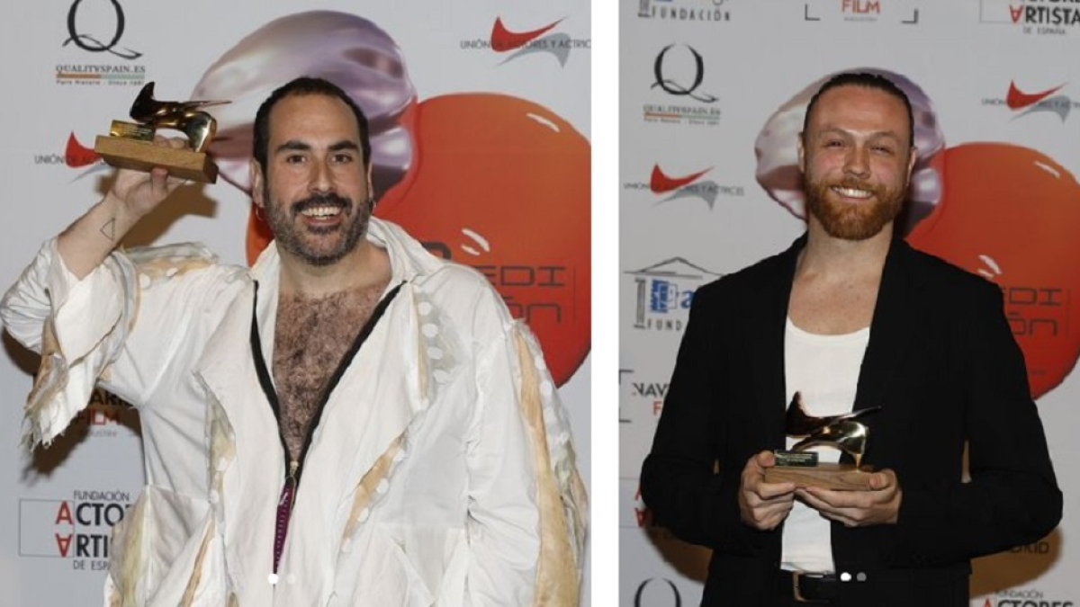 Alberto Velasco y Alfredo Noval, con sus galardones. | UNIÓN DE ACTORES