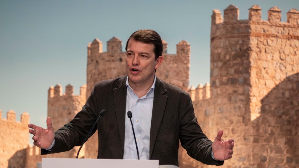 Alfonso Fernández Mañueco, este viernes en Ávila.-ICAL