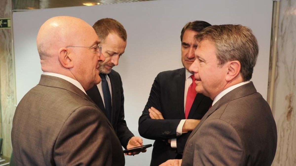 Jesús Julio Carnero, Juan Carlos Suárez Quiñones y José Antonio Santano.-PHOTOGENIC