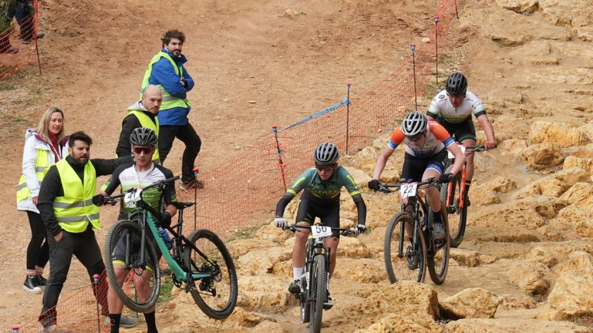 Segunda prueba de la Copa de España BTT en el Cerro de las Contiendas de Valladolid. / JM LOSTAU