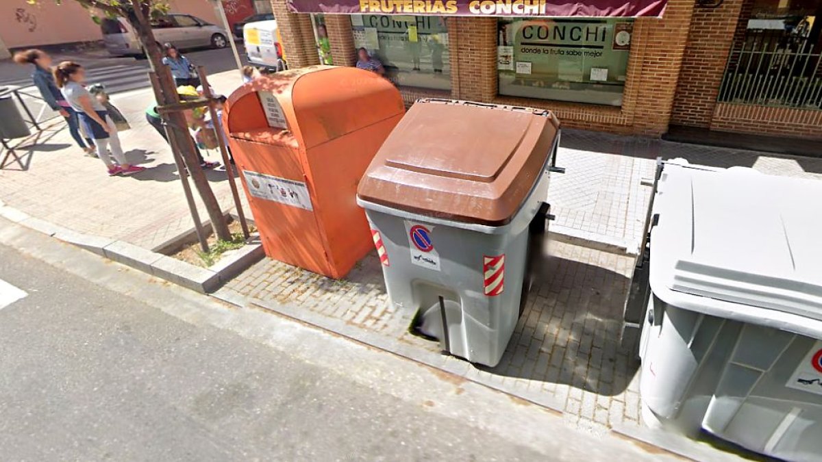 Contenedor orgánico en la zona sur de Valladolid. GGL SW