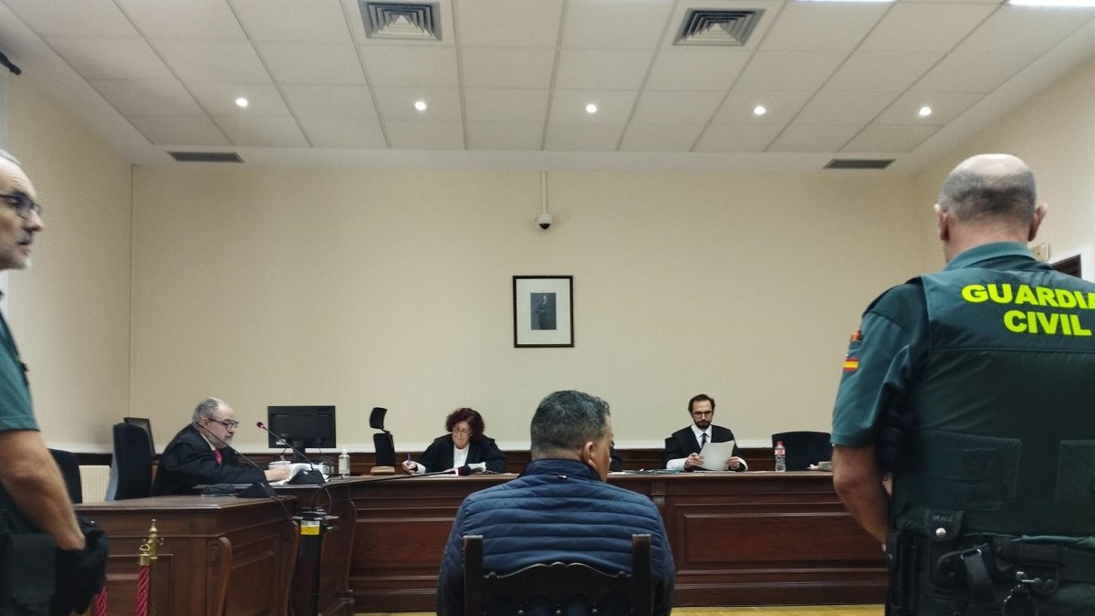 El 'Rine', de la banda del BMW, durante su declaración ante el juez. / EUROPA PRESS