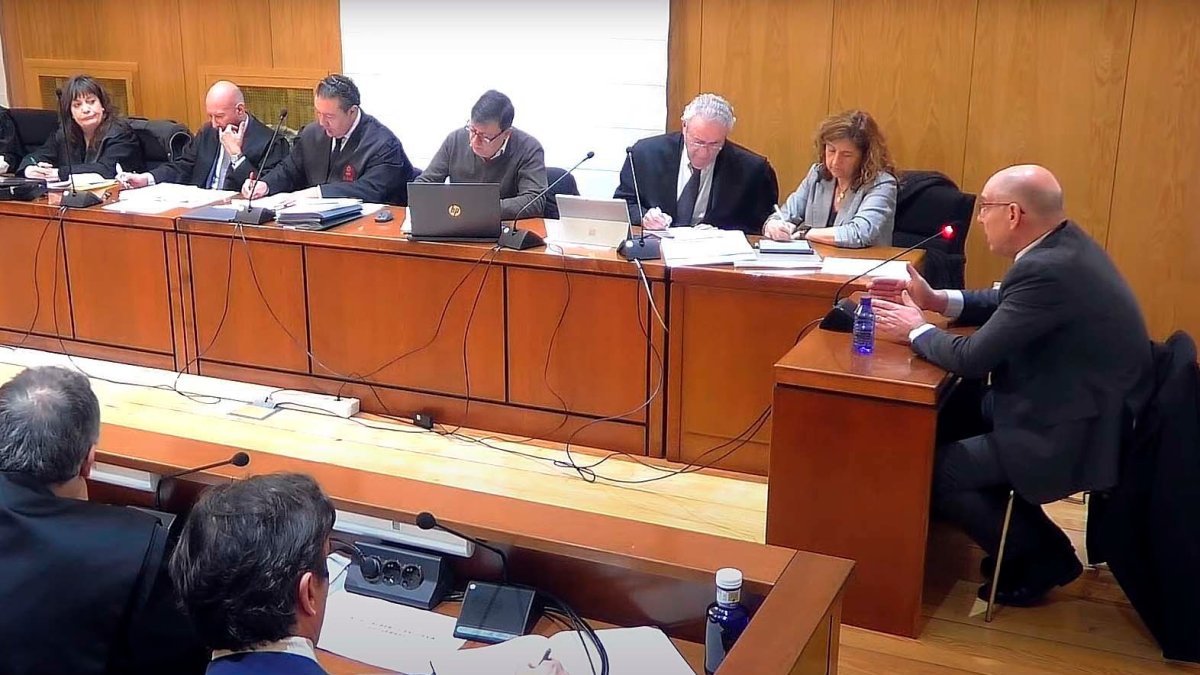 Martín Tobalina durante su declaración en el juicio de La Perla Negra.  ICAL