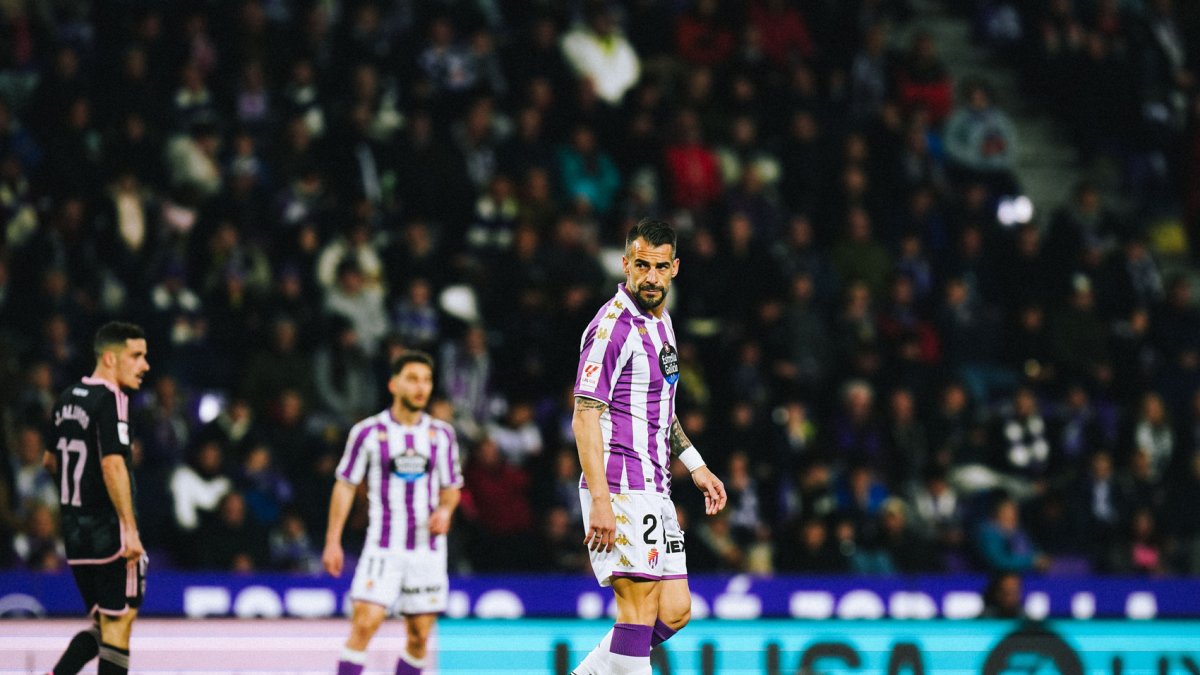 Negredo, en su debut como blanquivioleta. REAL VALLADOLID