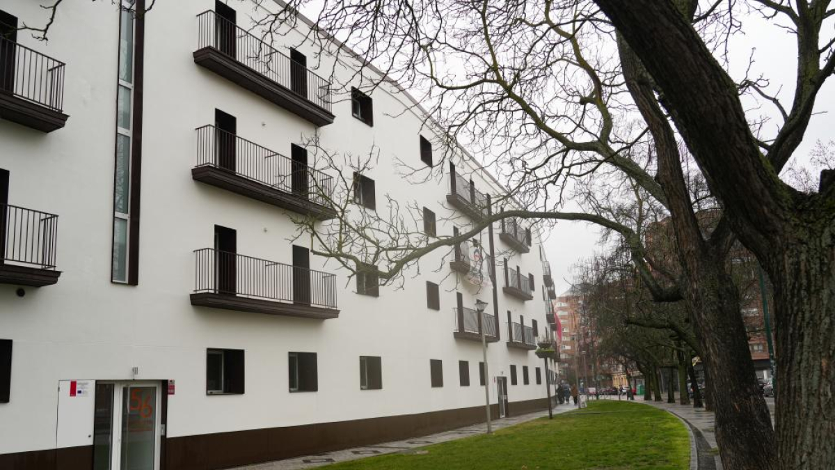 Promoción de viviendas Puente Colgante de Valladolid. -J.M.LOSTAU