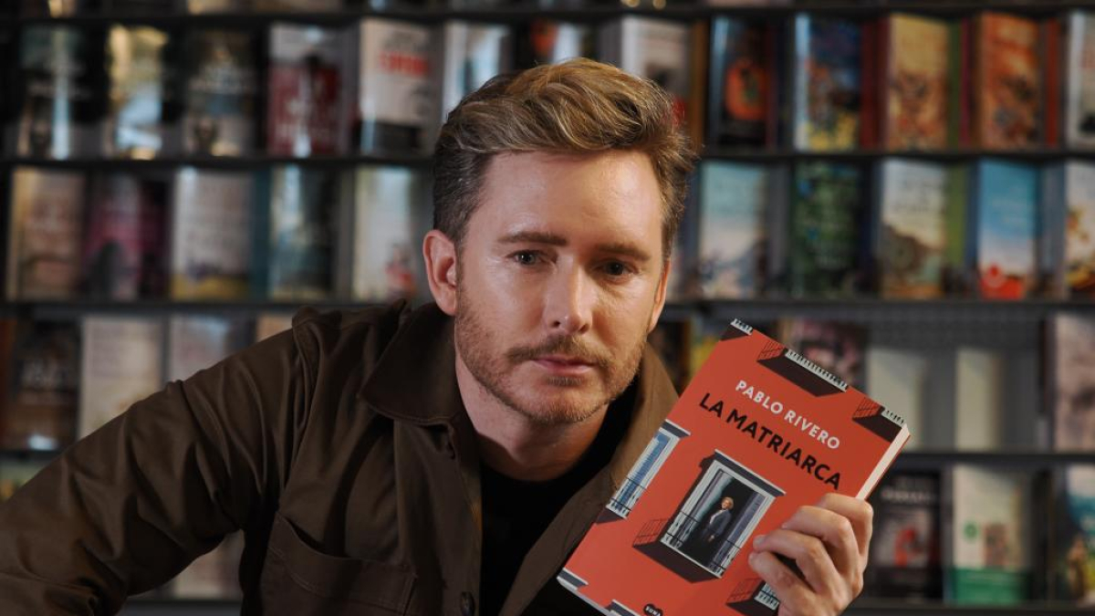 Pablo Rivero en la librería Oletvm