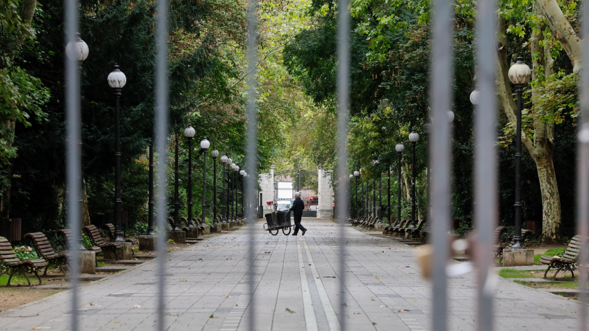 Cierran el parque de Campo Grande de Valladolid por la borrasca Nelson