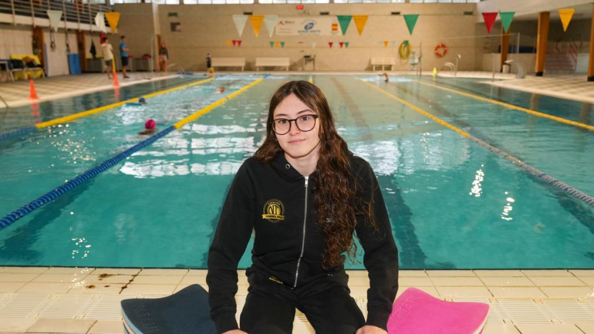 Nayara Pineda en la piscina de Torrelago Wellness.
