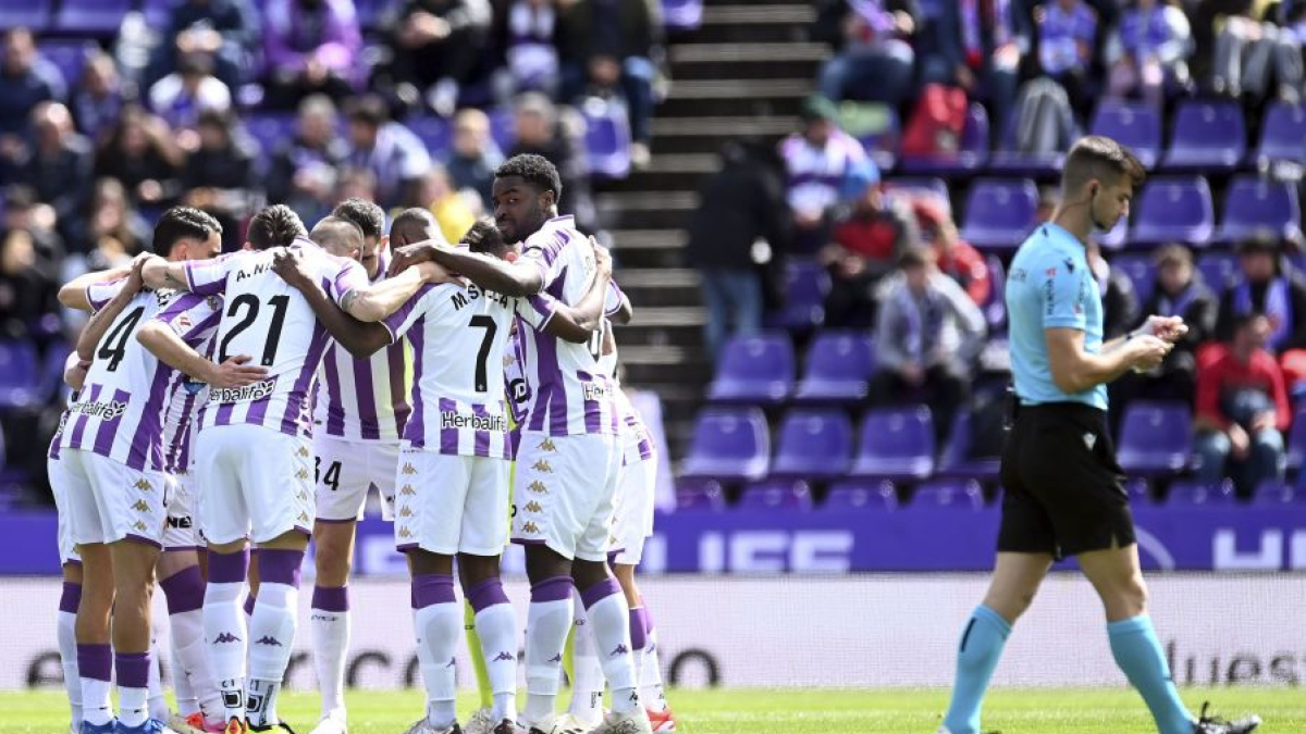 Conjura de los jugadores del Real Valladolid ante el Levante