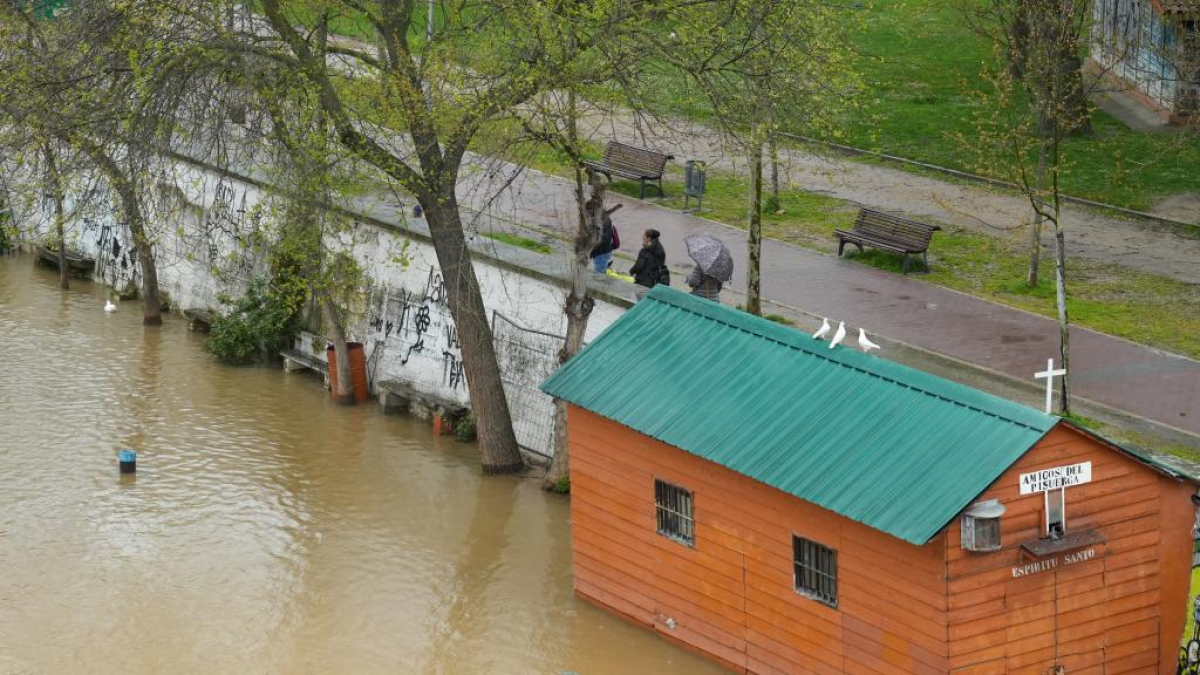 Crecida del río Pisuerga a la altura de Las Moreras