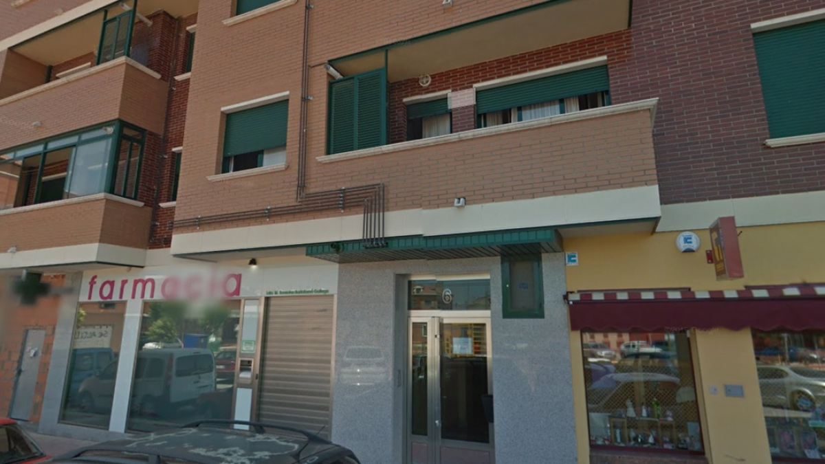 Bloque de Tudela en el que está la vivienda en la que impactó la bala