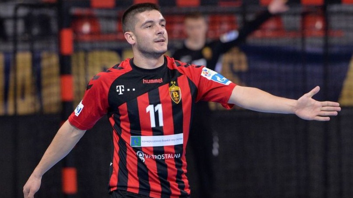 Martin Karapalevski, con la camiseta del Vardar macedonio.