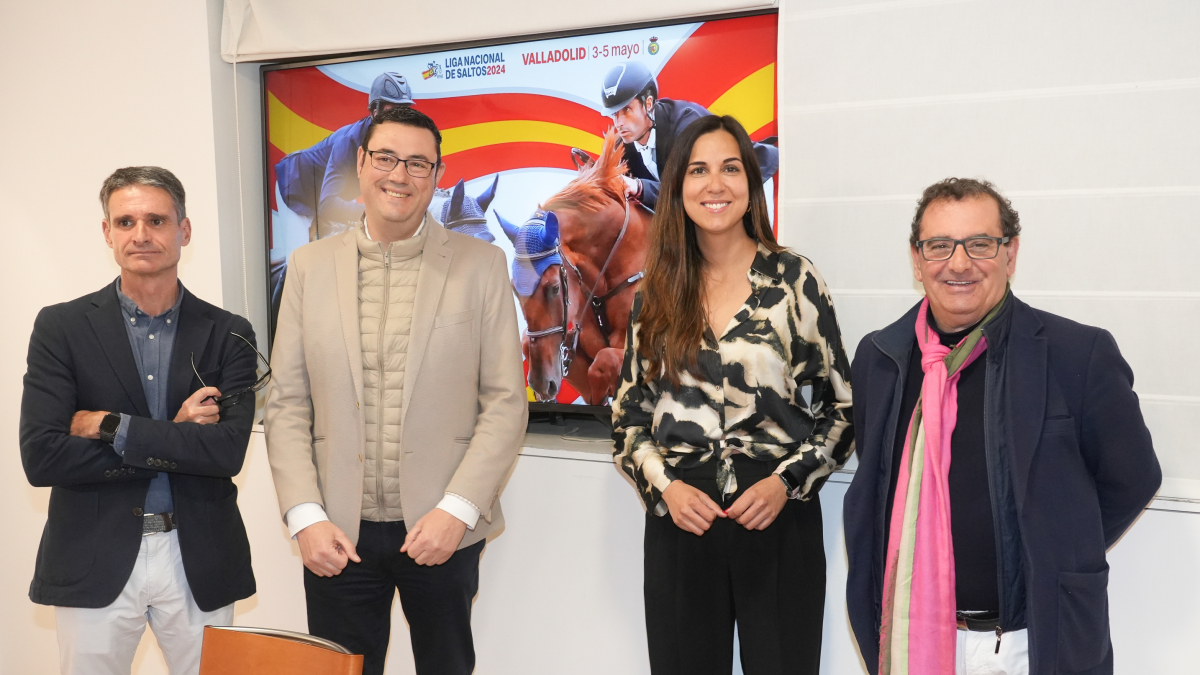 Presentación del Concurso hípico 5 estrellas en Turismo con Fernando Pérez, el diputado Javier González, la concejala Blanca Jiménez y Narciso Prieto, de Caja Rural Zamora.