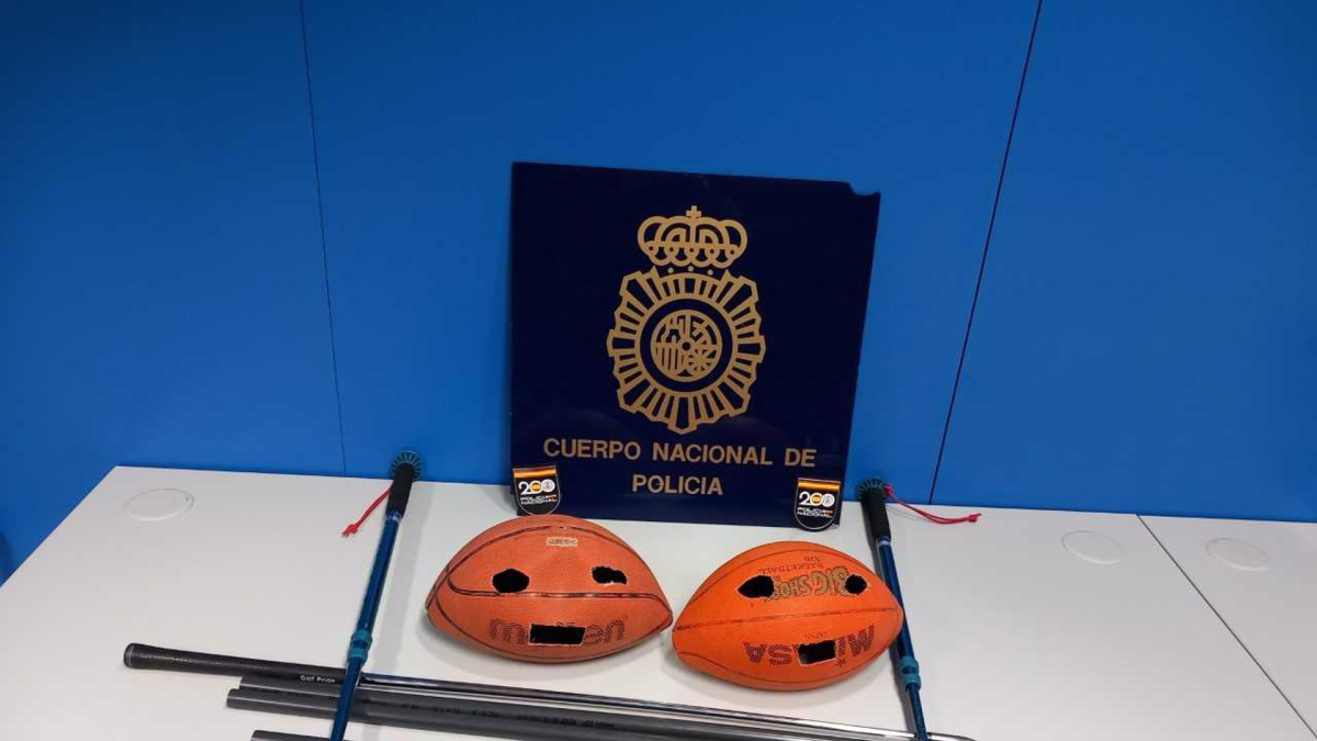 Material incautado a los ultras por la Policía Nacional